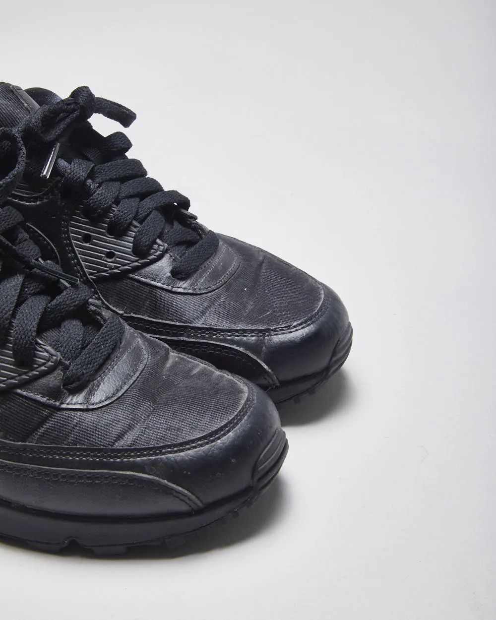 Nike Air Max Trainers - UK6 sold by Rokit product image thumbnail 5