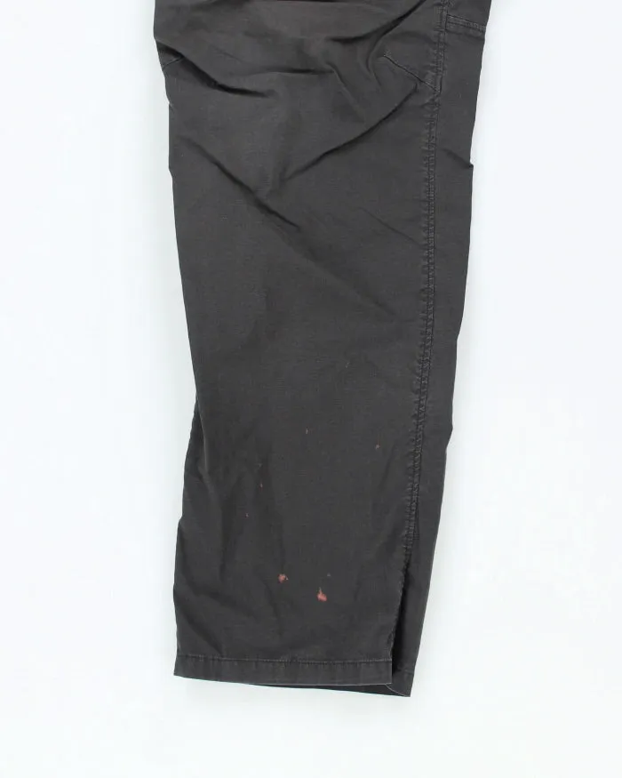 Vintage 2000's Arc'teryx Multi Pocket Cargo Hiking Trousers - W32 L30 sold by Rokit product image thumbnail 4