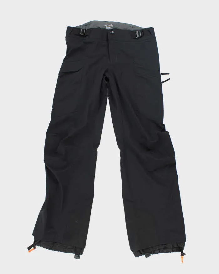 Vintage Women's Arc'teryx Multi Pocket Utility Ski Trousers - W30 L29 sold by Rokit