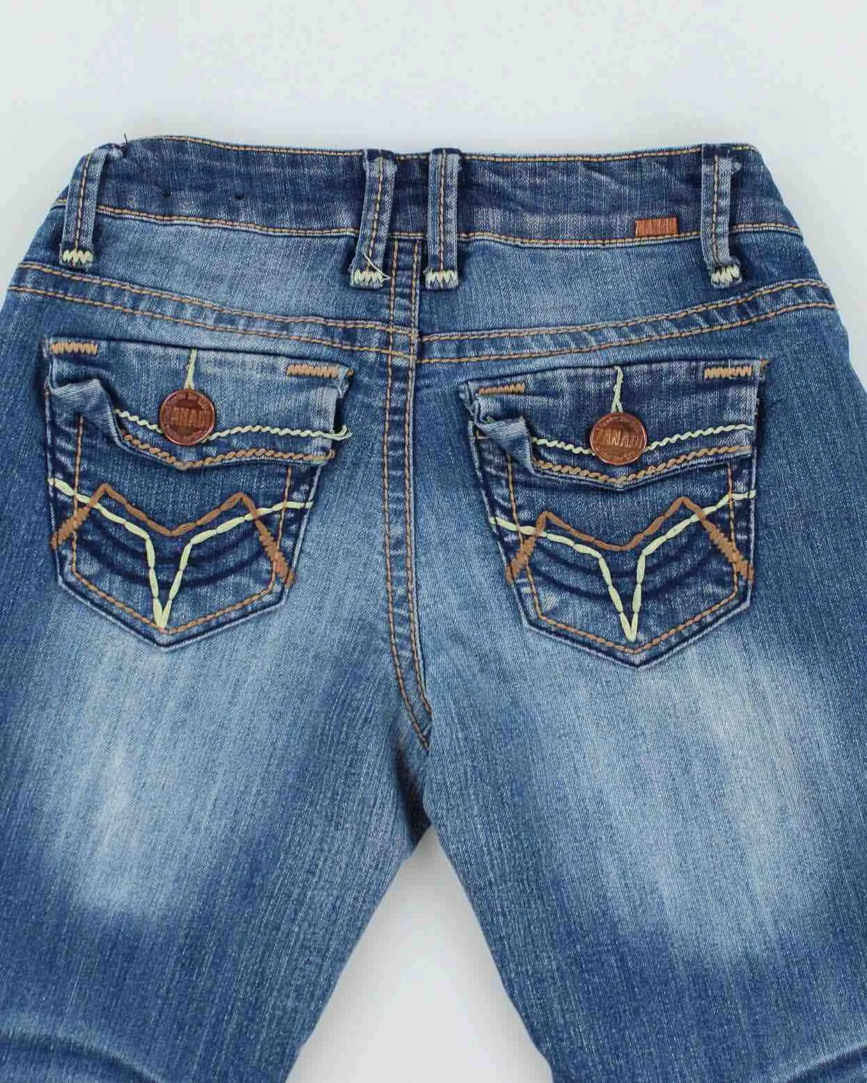 Vintage Y2K Zanadi 3/4 Length Denim Shorts - W22 L15 sold by Rokit product image thumbnail 4