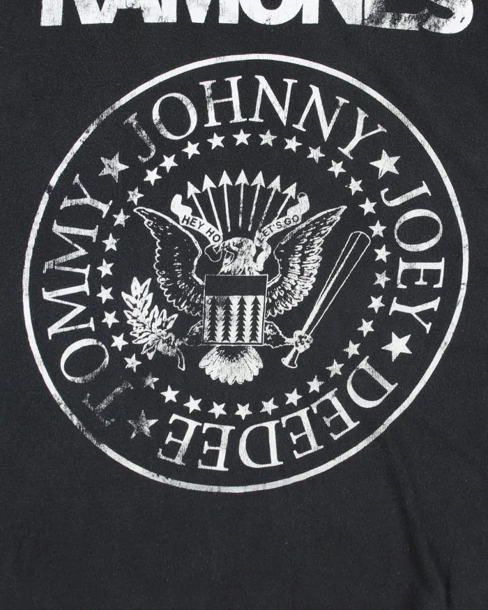 Vintage 2000's The Ramones Band Logo T-Shirt - L sold by Rokit product image thumbnail 4