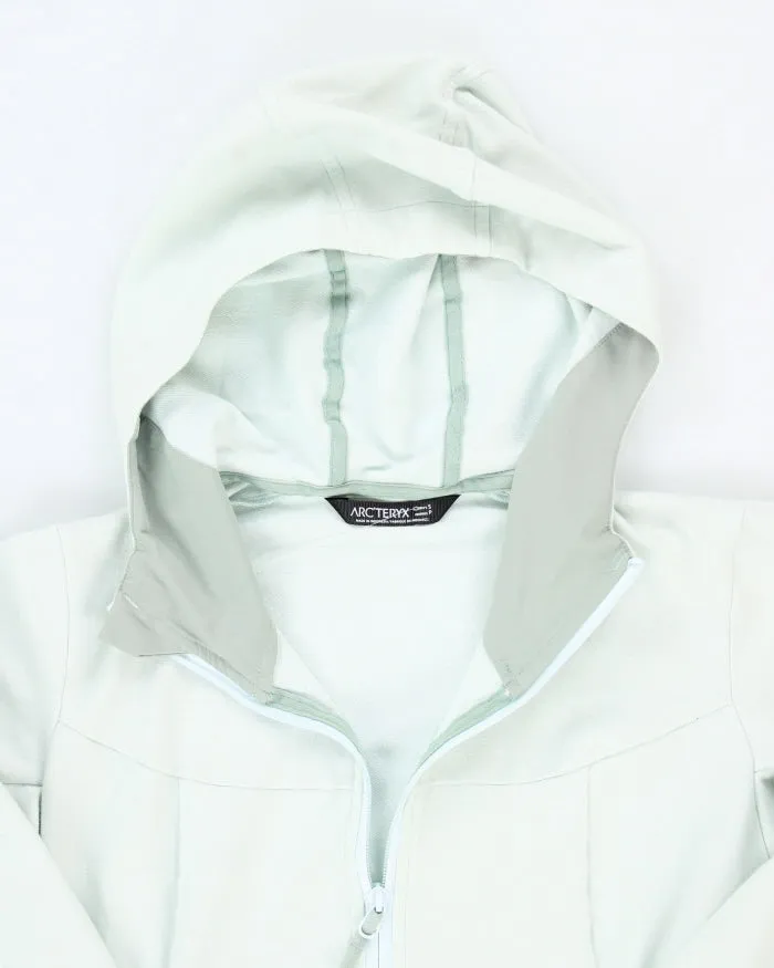 Vintage Arc'teryx Lightweight Hooded Zip Up - M sold by Rokit product image thumbnail 3
