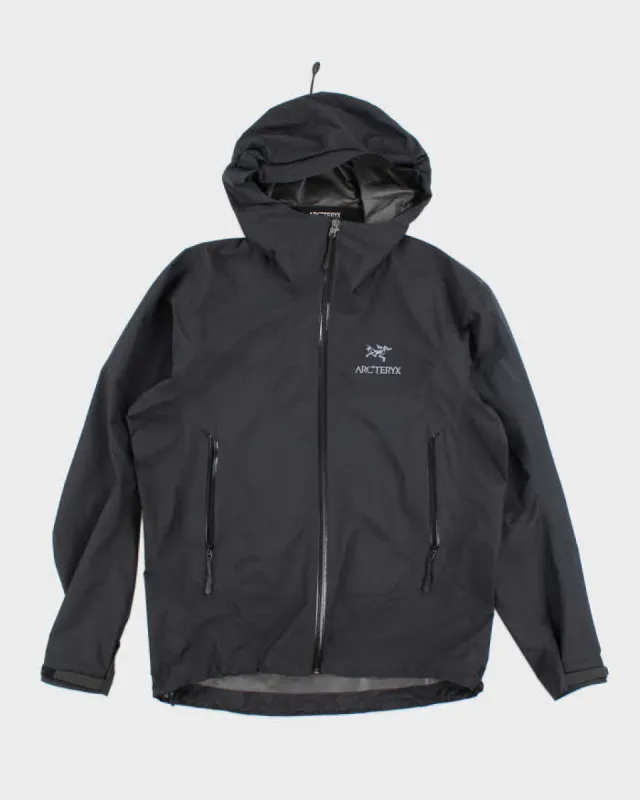 Vintage Arc'teryx Lightweight Goretex Rain Jacket - S sold by Rokit