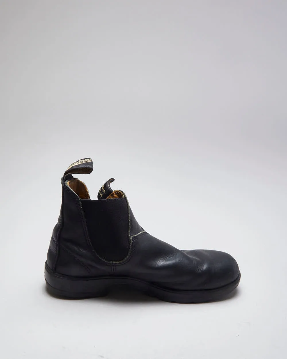 Vintage Women's Blundstone Leather Chelsea Boots - UK 5 sold by Rokit product image thumbnail 2