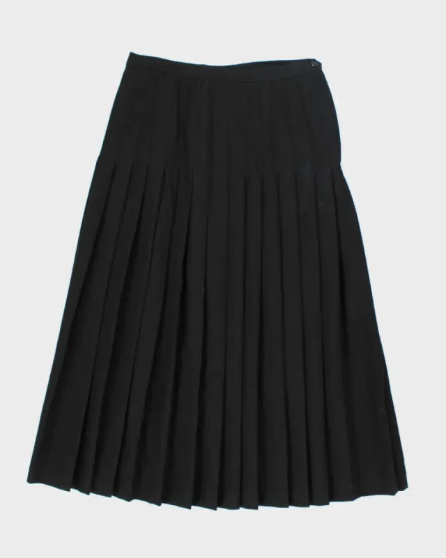 Vintage Eaton Wool Pleated Skirt - XS sold by Rokit