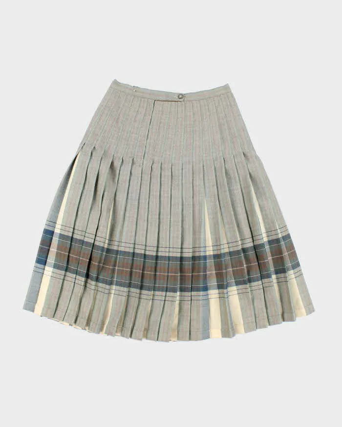 Vintage Highland Queen Pleated Wool Skirt - S sold by Rokit product image thumbnail 2