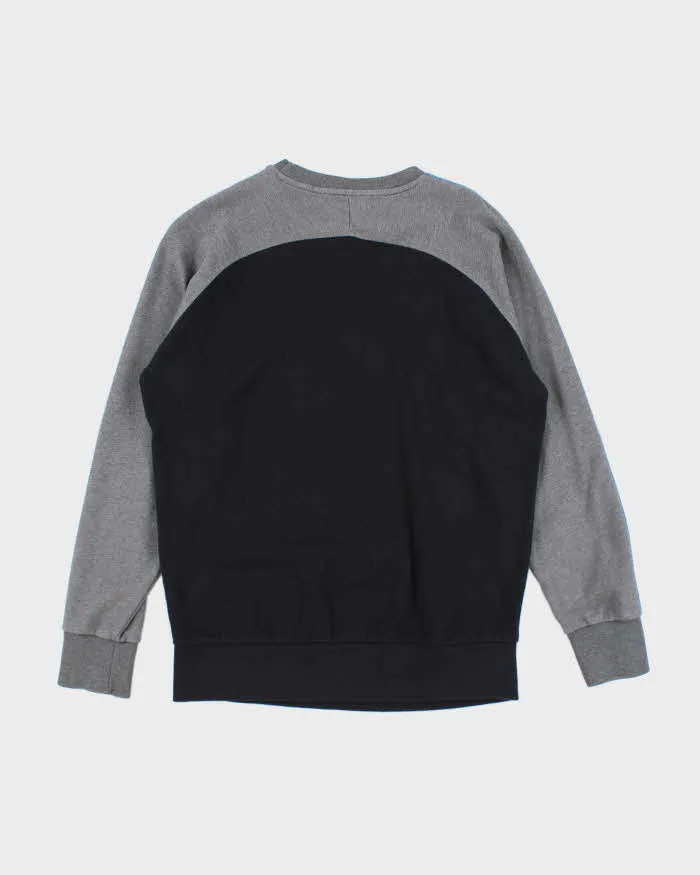 Vintage Y2K Diesel Small Logo Sweatshirt - S sold by Rokit product image thumbnail 2