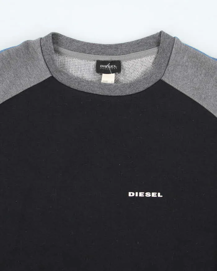 Vintage Y2K Diesel Small Logo Sweatshirt - S sold by Rokit product image thumbnail 3