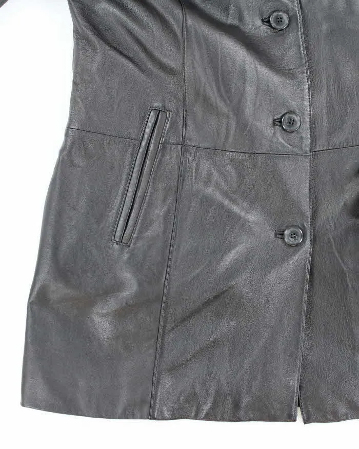 Vintage Women's Danier Heavyweight Leather Button Up Jacket - XL sold by Rokit product image thumbnail 4