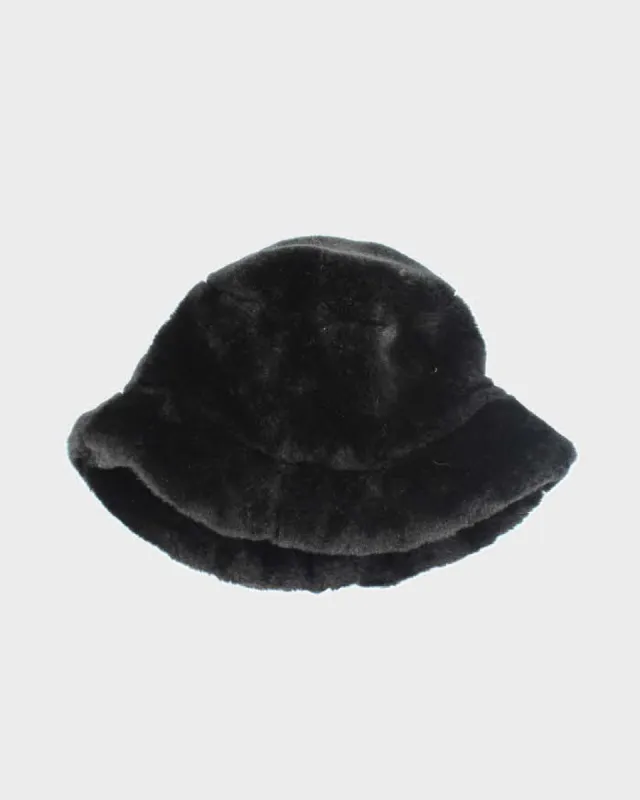Vintage 90's Women's Liz Claborne Furry Bucket Hat - OS sold by Rokit