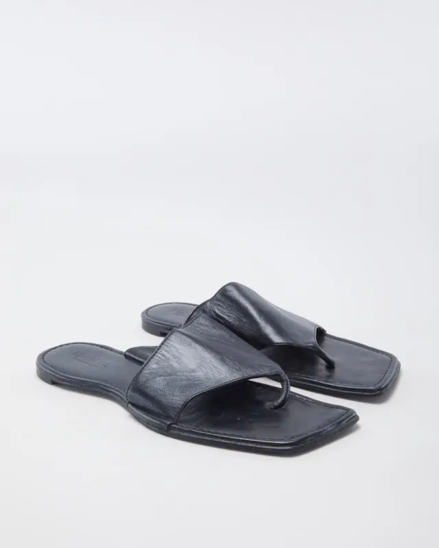 MaxMara Flip Flops - EU 40 sold by Rokit