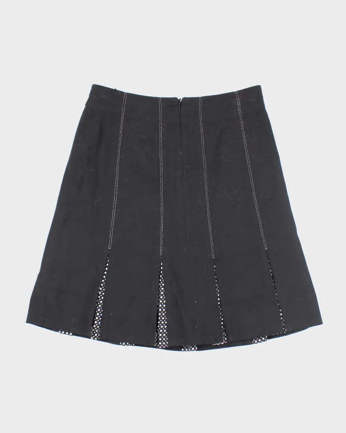 Y2k 00s Vex Pleated Black Skirt - S sold by Rokit product image thumbnail 2