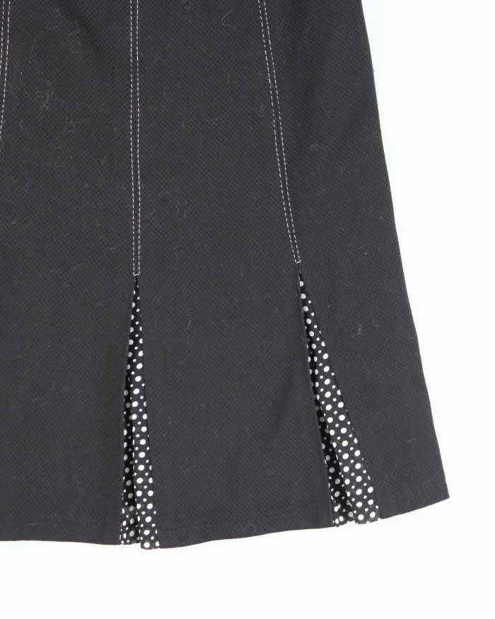 Y2k 00s Vex Pleated Black Skirt - S sold by Rokit product image thumbnail 4