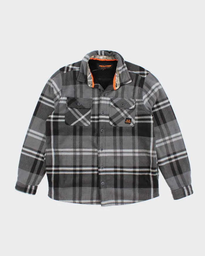 Realtree Checked Flannel Fleece - L sold by Rokit