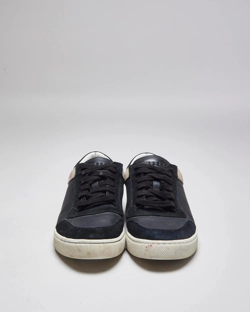 Vintage 2000's Burberry Suede Low Trainers - UK 8 sold by Rokit product image thumbnail 3