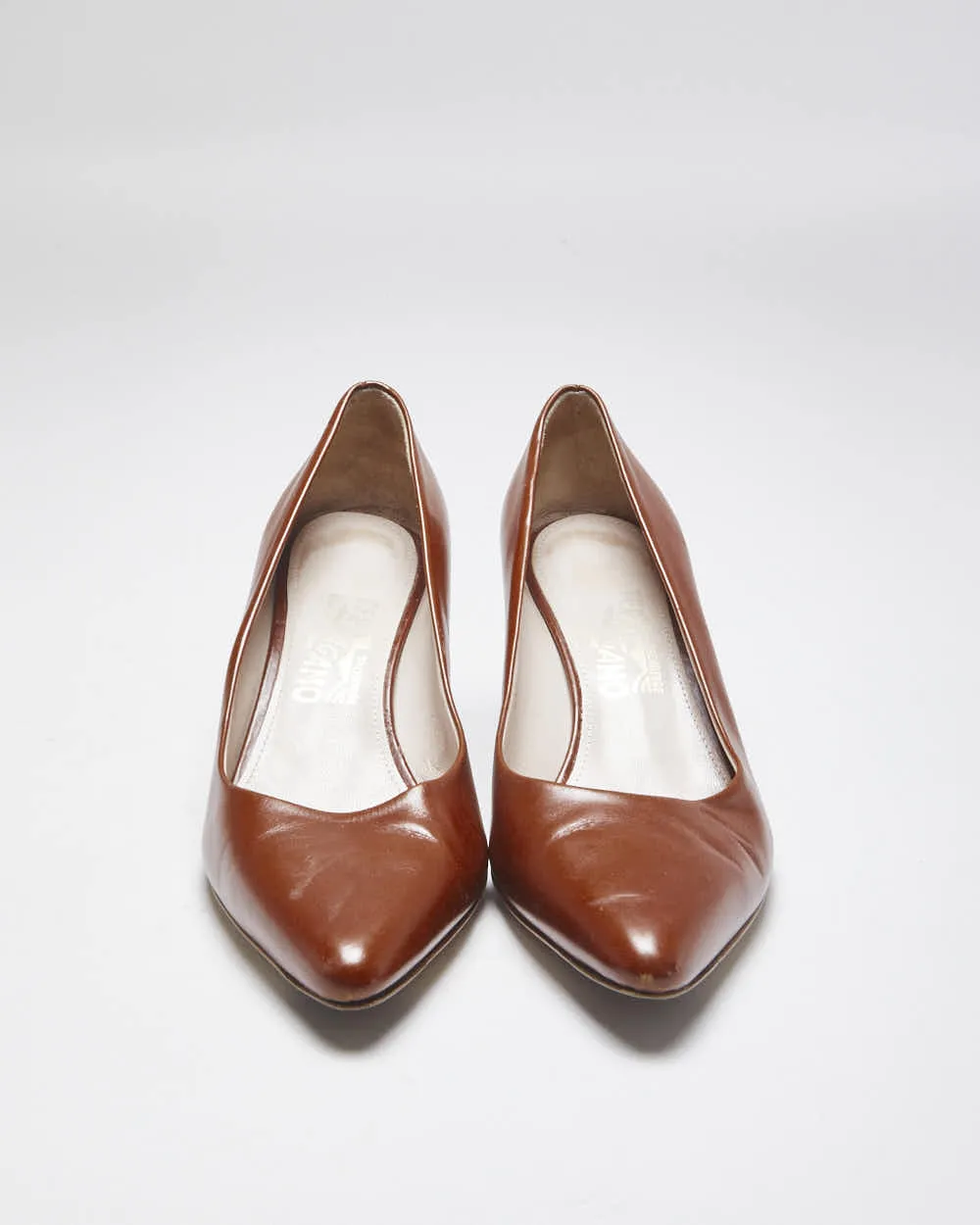 Vintage Women's Salvatore Ferragamo Narrow Fit Heels - UK 7.5 sold by Rokit product image thumbnail 3