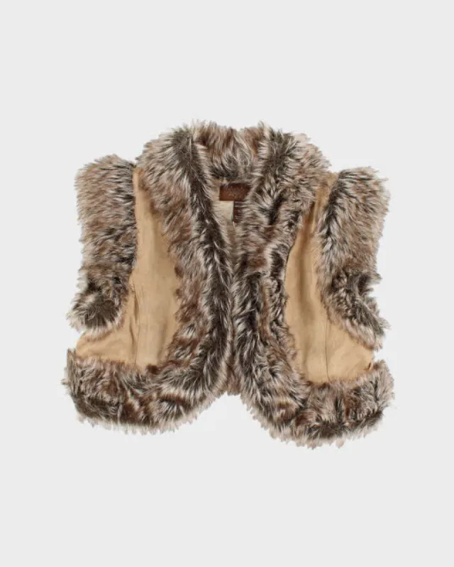 Vintage Y2k 00s Faux Fur Suede Cropped Gilet - S/M sold by Rokit