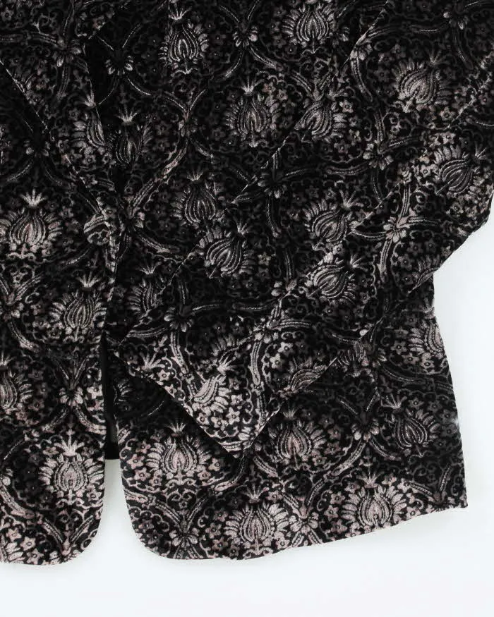 Vintage Nygard Paisley Pattern Velvet Jacket - L sold by Rokit product image thumbnail 4