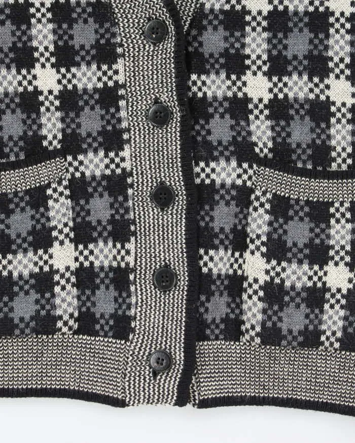 Vintage 80s Pendleton Patterned Wool Cardigan Vest - L sold by Rokit product image thumbnail 4