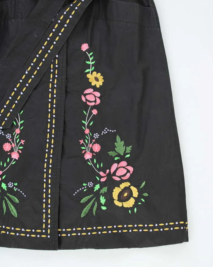 Vintage Y2k 00s Just Cavalli Embroidered Jacket - XS sold by Rokit product image thumbnail 4