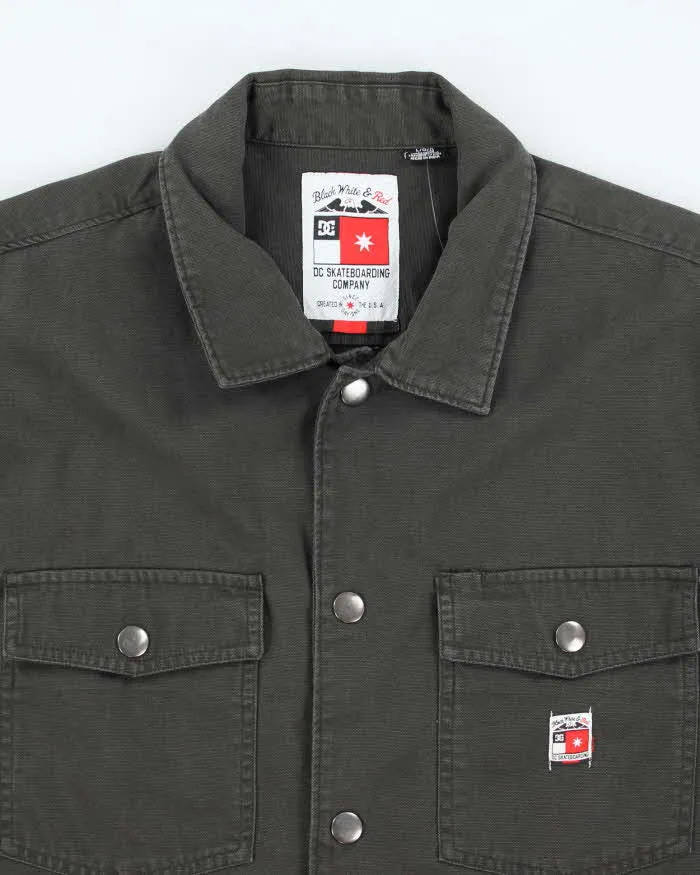 Vintage 2000's DC Skate Co Snap Button Heavyweight Shirt - L sold by Rokit product image thumbnail 3