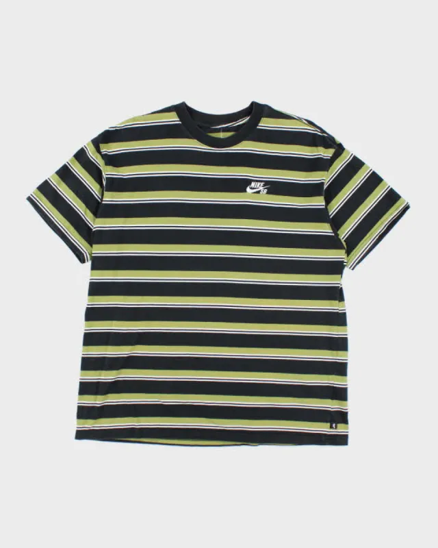 Nike SB Skateboarding Striped Lightweight T-Shirt - L made by Nike