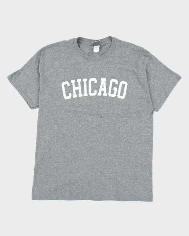 Vintage 2000's Chicago Souvenir Spell Out T-Shirt - L sold by Rokit