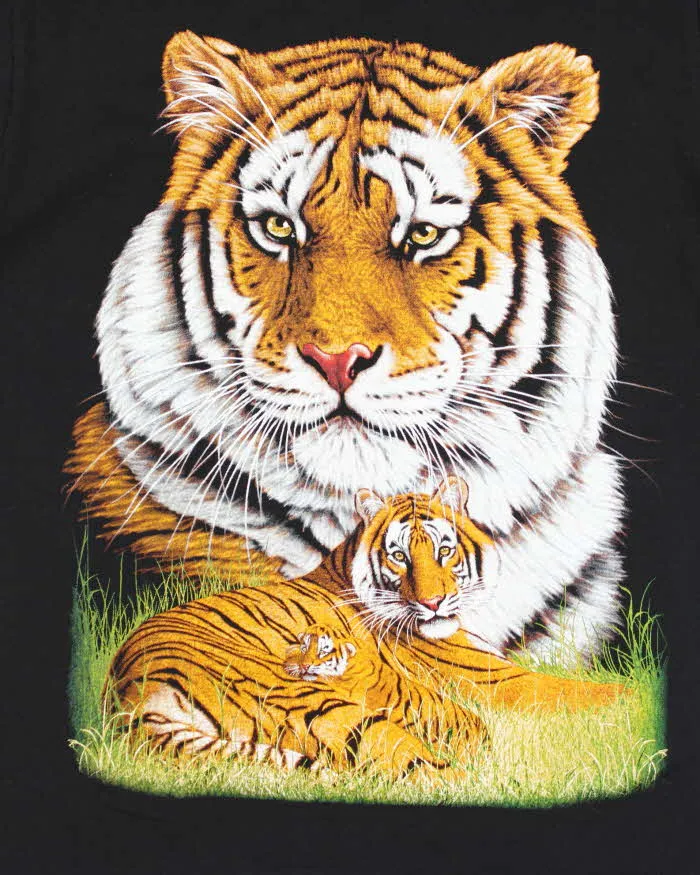 Vintage 2000's Tiger & Cubs Graphic T-Shirt - L sold by Rokit product image thumbnail 4