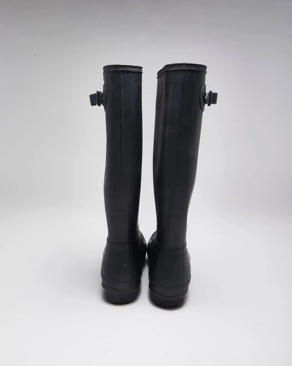 Hunter Black Wellington Boots - UK8 sold by Rokit product image thumbnail 4