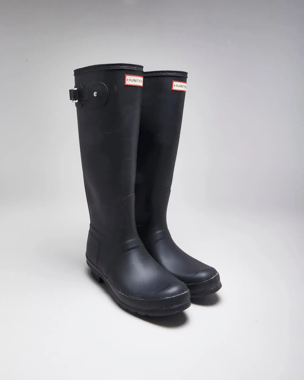 Hunter Black Wellington Boots - UK8 sold by Rokit