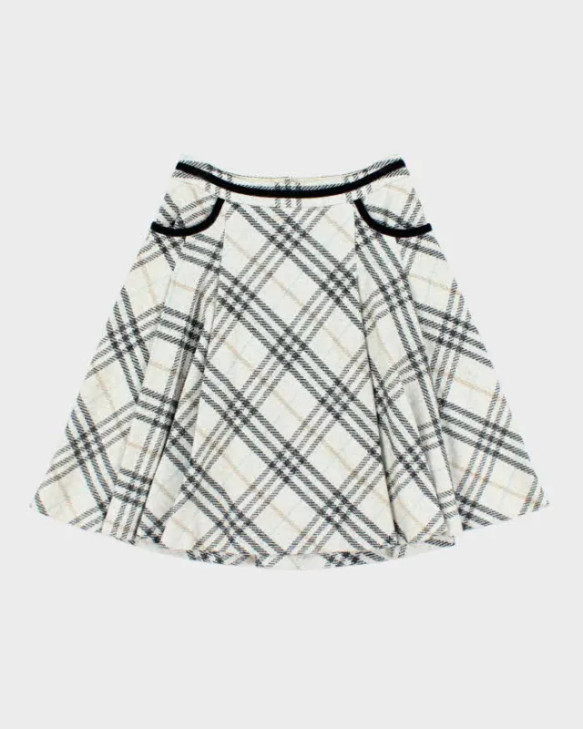 Vintage Burberry London Blue Label Checked Skirt - XS sold by Rokit