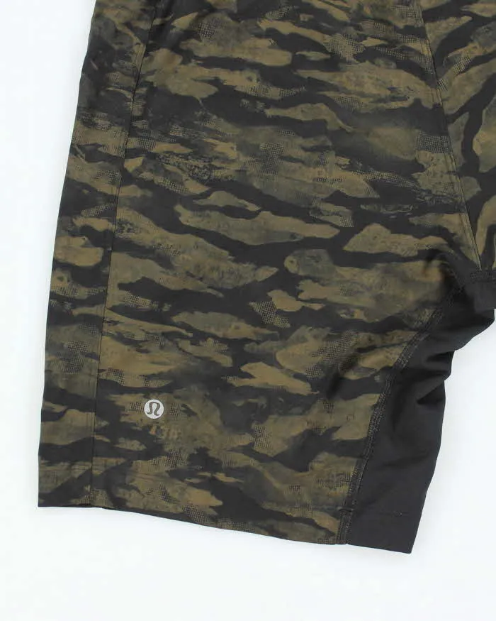 Men's Lululemon Lightweight Camouflage Cycle Sports Shorts - S sold by Rokit product image thumbnail 4