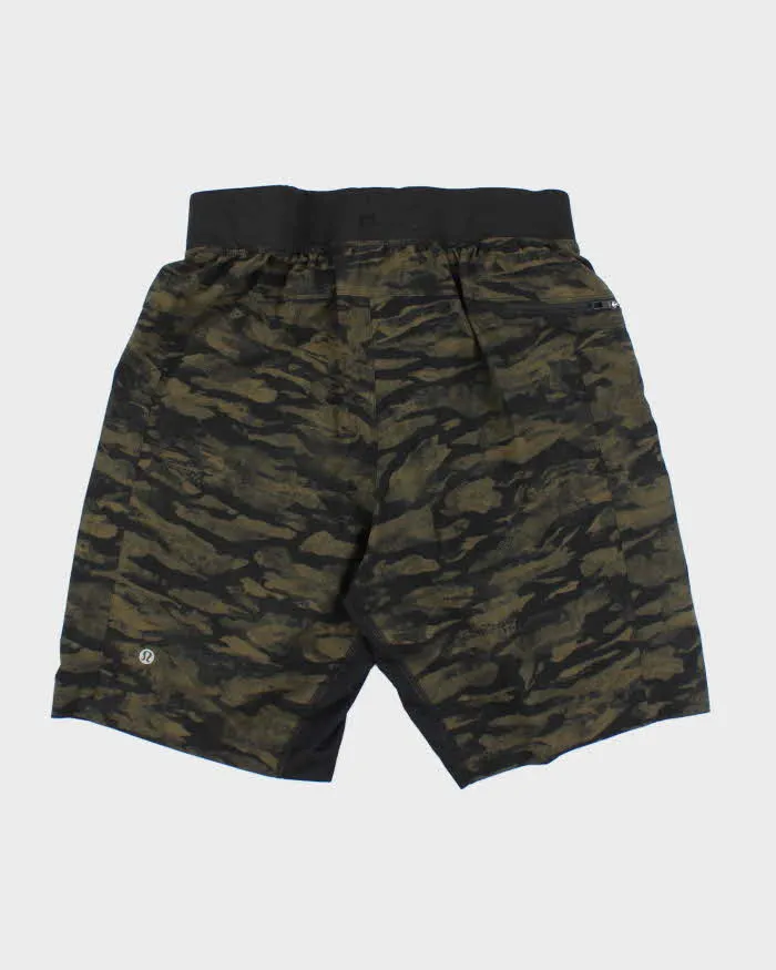 Men's Lululemon Lightweight Camouflage Cycle Sports Shorts - S sold by Rokit product image thumbnail 2