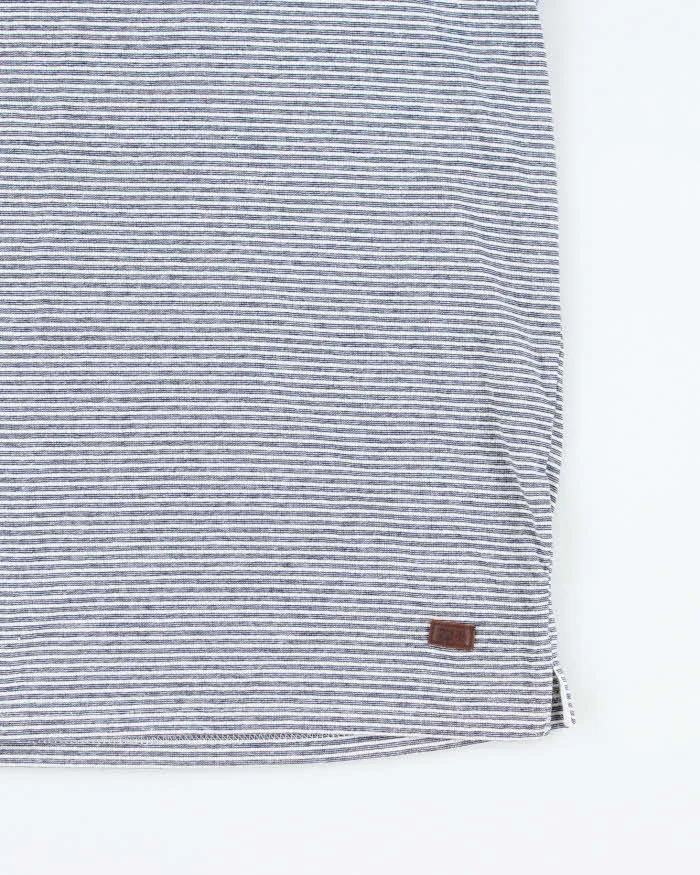 Vintage Billabong Striped Lightweight T-Shirt - XL sold by Rokit product image thumbnail 4