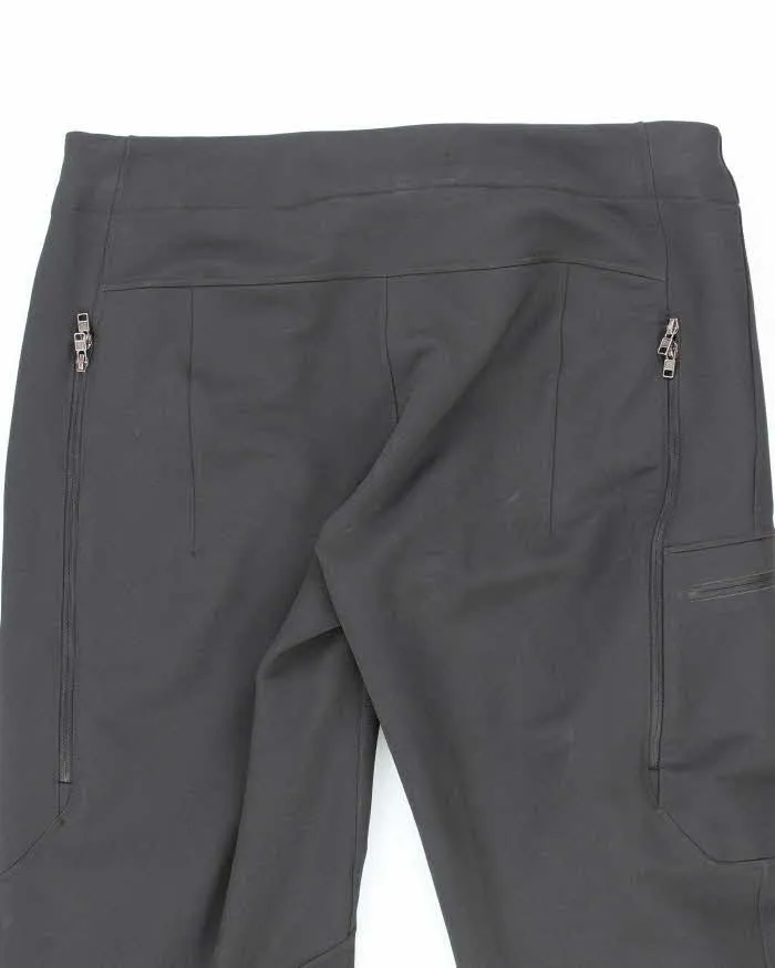 Vintage Y2K Patagonia Lightweight Cold Weather Trousers - W32 L31 sold by Rokit product image thumbnail 4