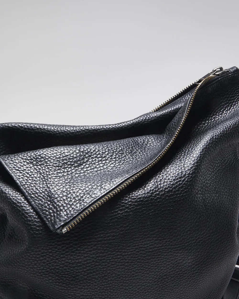 Vintage Coach Black Leather Crossbody Satchel Bag sold by Rokit product image thumbnail 5