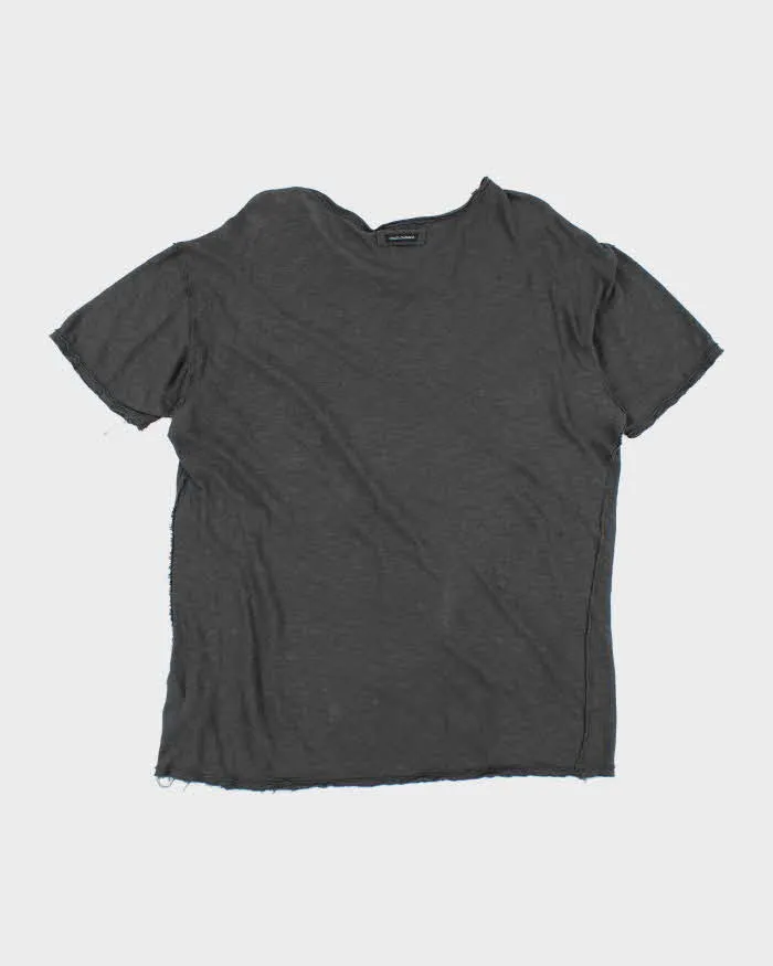 Vintage Y2K Dolce & Gabbana Raw Seam Lightweight Pocket T-Shirt - L sold by Rokit product image thumbnail 2