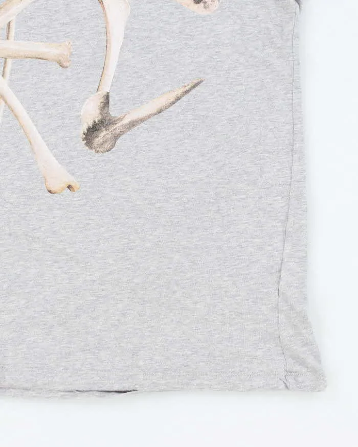 Vintage Y2K Diesel Bone Spell Out Graphic T-Shirt - L sold by Rokit product image thumbnail 4