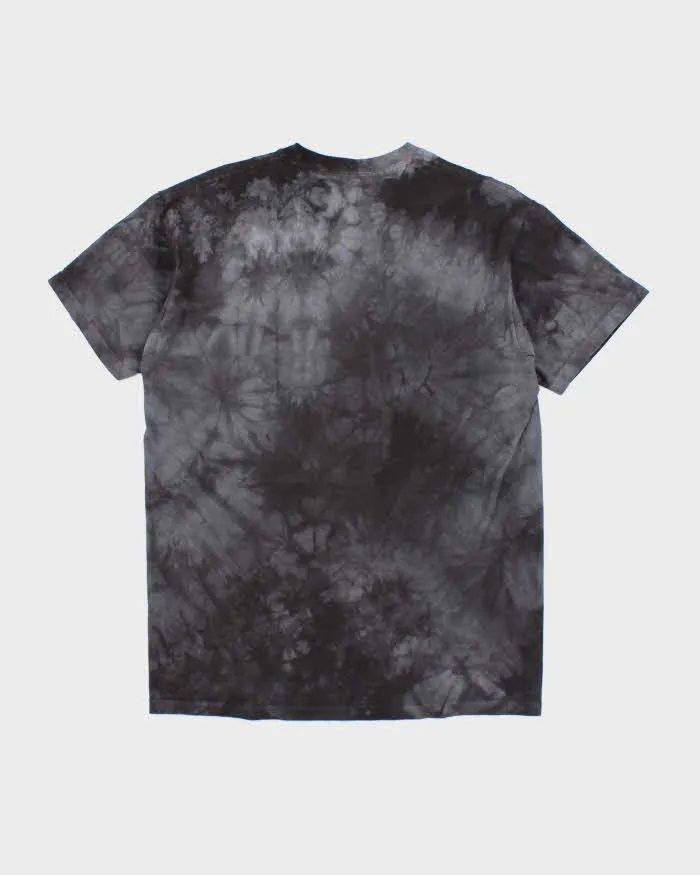 Vintage The Mountain Ying-Yang Wolf T-Shirt - M sold by Rokit product image thumbnail 2