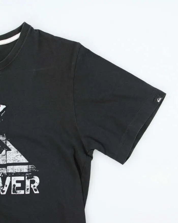Vintage 2000's Quiksilver Centre Logo Graphic T-Shirt - S sold by Rokit product image thumbnail 4
