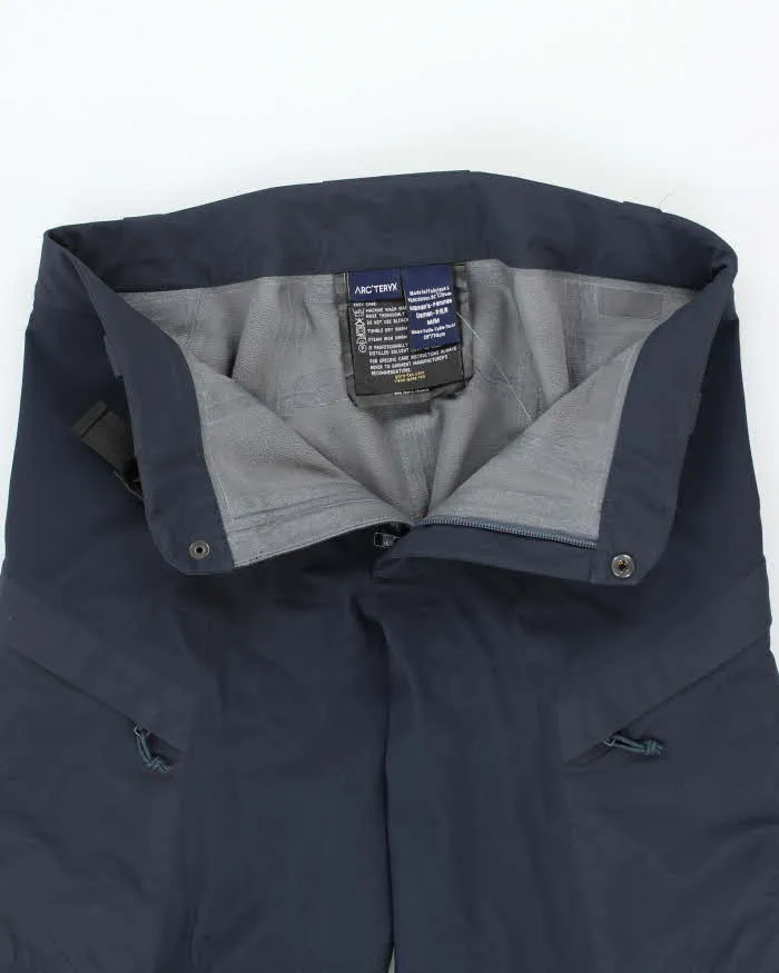 Vintage 2000's Arc'teryx Mutli Pocket Waterproof Trousers - W30 L30 sold by Rokit product image thumbnail 3