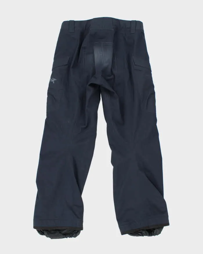 Vintage 2000's Arc'teryx Mutli Pocket Waterproof Trousers - W30 L30 sold by Rokit product image thumbnail 2