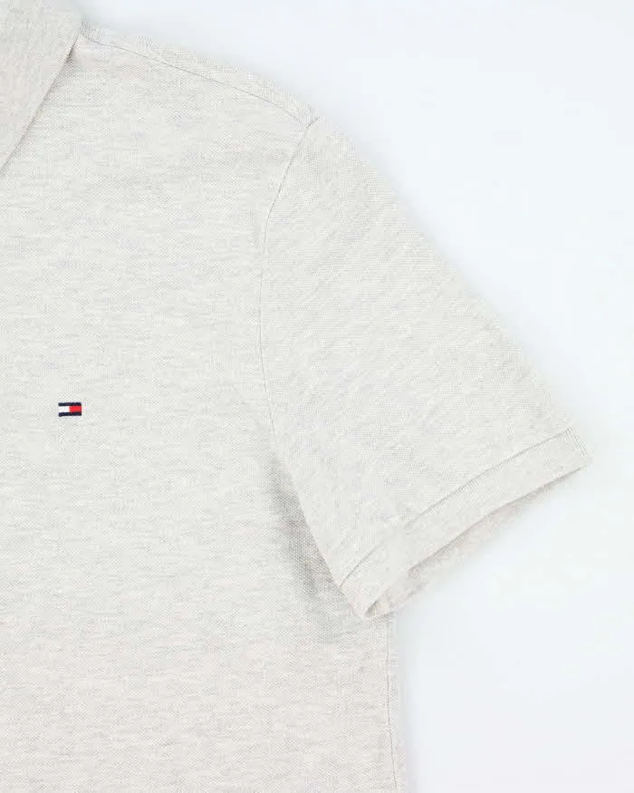 Vintage 2000's Tommy Hilfiger Polo Shirt - L sold by Rokit product image thumbnail 4