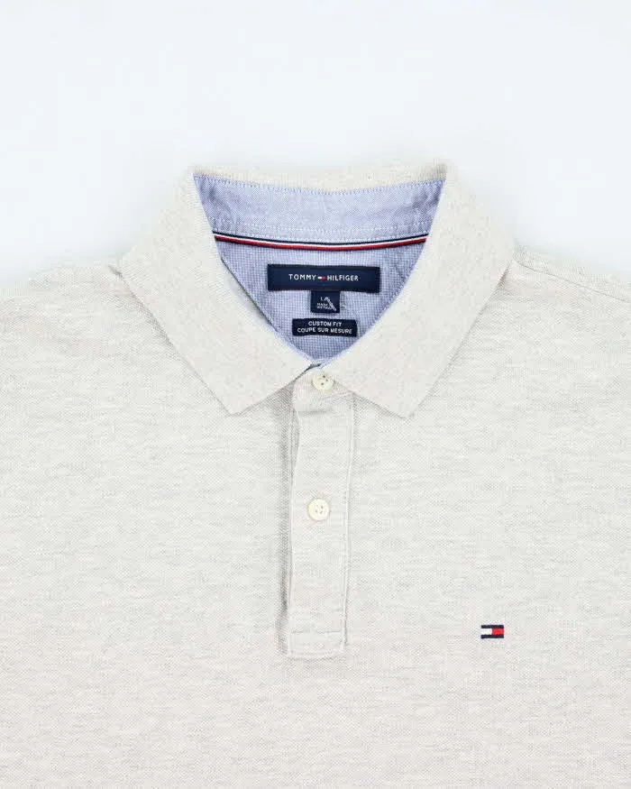 Vintage 2000's Tommy Hilfiger Polo Shirt - L sold by Rokit product image thumbnail 3