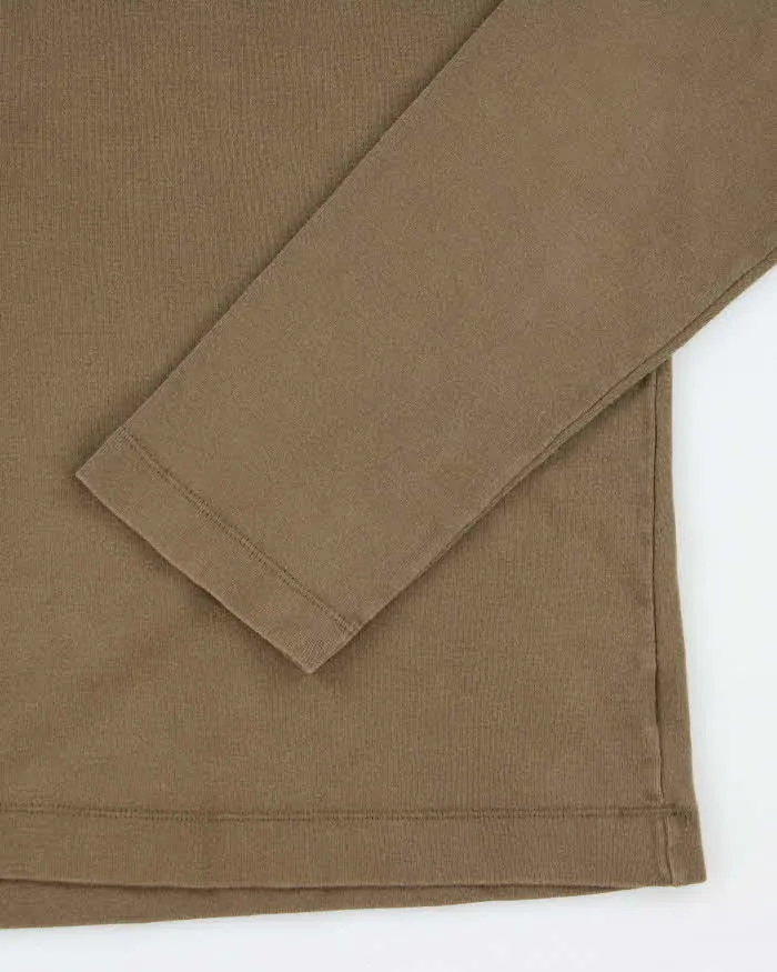 Vintage 90's GAP Long-sleeved Plain T-Shirt - L sold by Rokit product image thumbnail 4