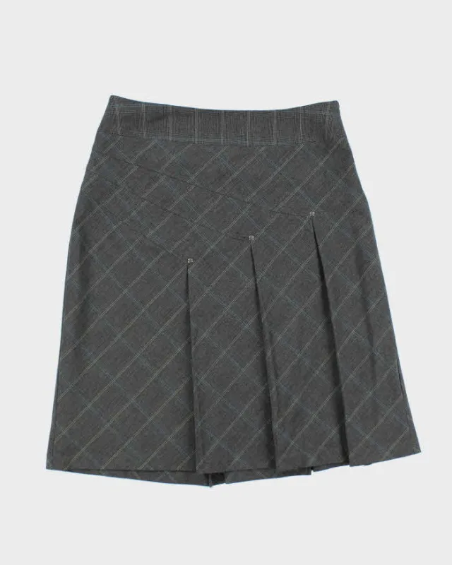Vintage Y2k 00s Pierre Cardin Checked Pleated Skirt - S sold by Rokit