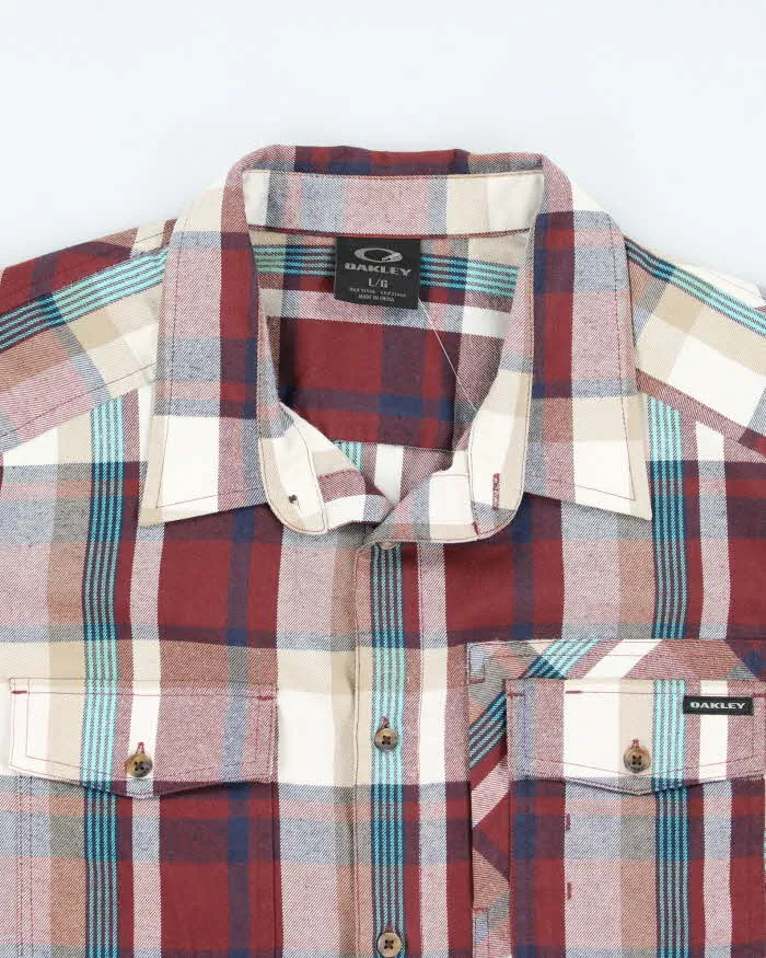 Vintage 2000's Oakley Flannel Button Up Shirt - L sold by Rokit product image thumbnail 3