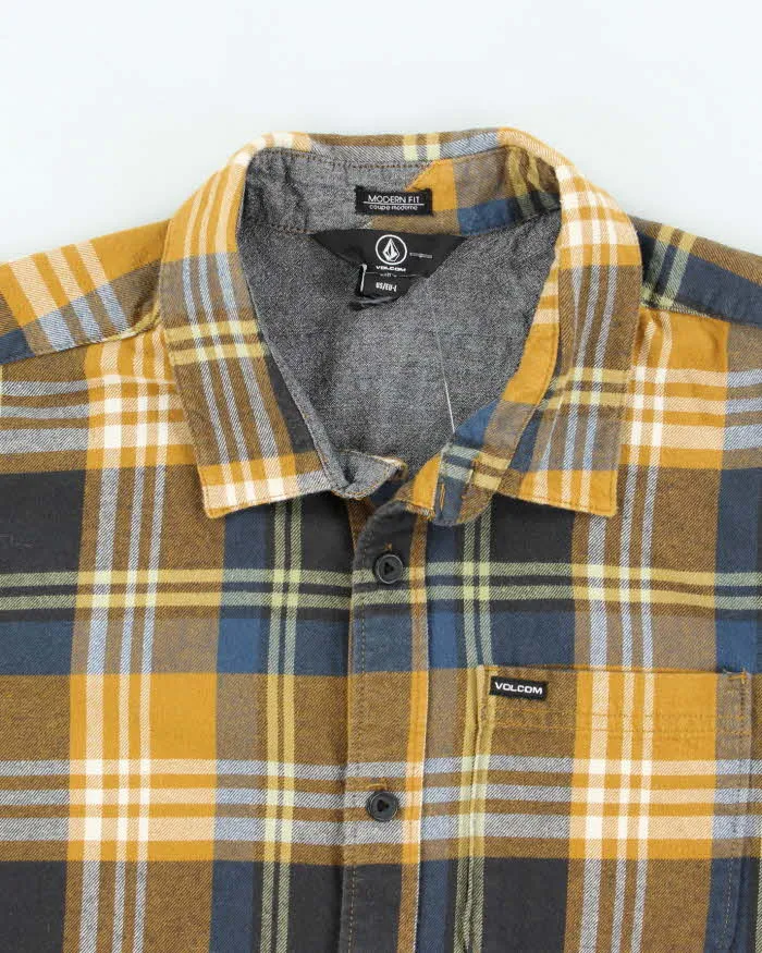 Vintage Y2k 00s Volcom Flannel Shirt - L sold by Rokit product image thumbnail 3
