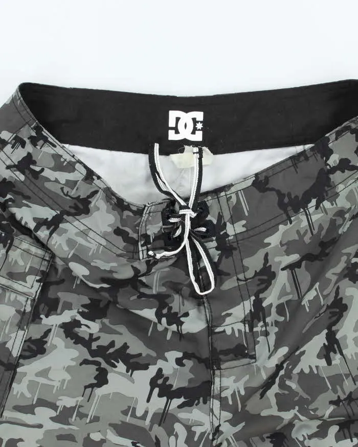 Vintage Y2K DC Skate Co. Camouflage Board Shorts - W30 L11 sold by Rokit product image thumbnail 3
