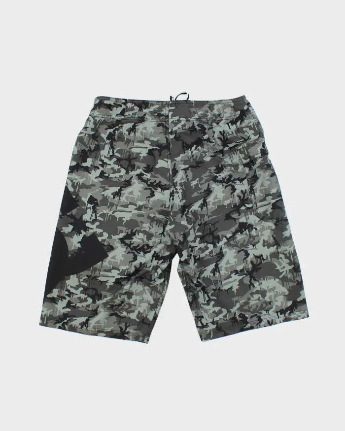 Vintage Y2K DC Skate Co. Camouflage Board Shorts - W30 L11 sold by Rokit product image thumbnail 2